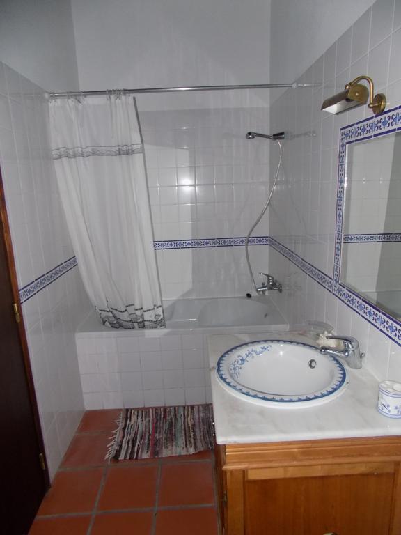 Casa Da Felicidade Pataias Værelse billede